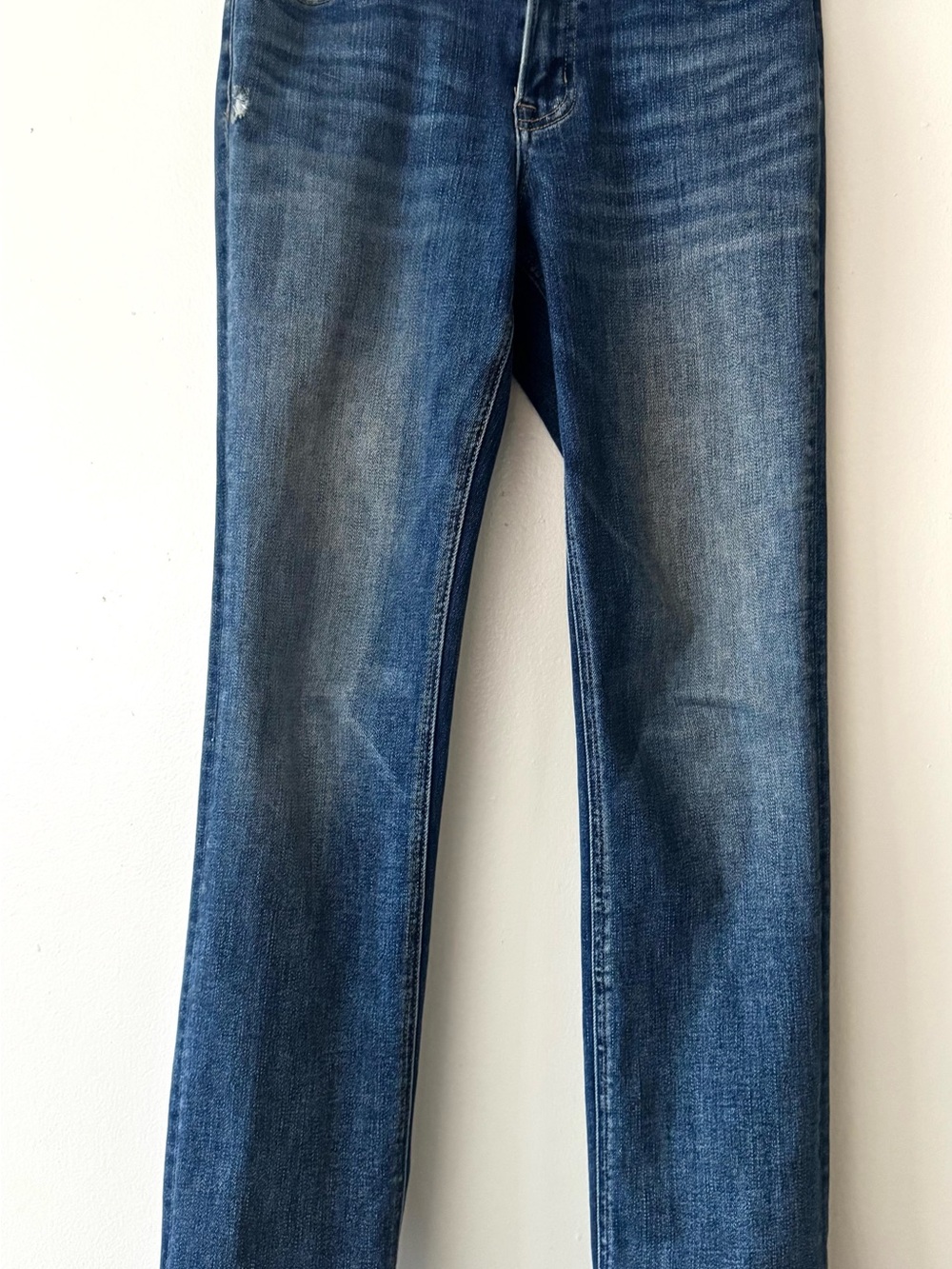 Slim Straight Men's Jeans in Washed Blue